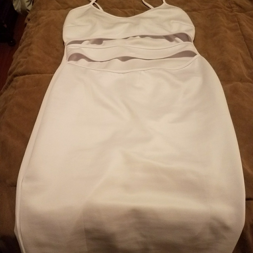 Dress - Picture 2 of 2